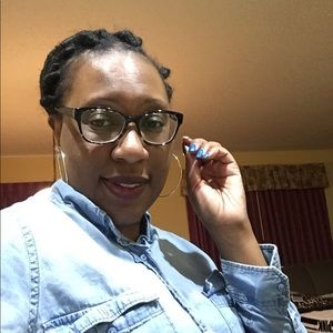 Your POSH SELLER & BUYER 💳📫📦